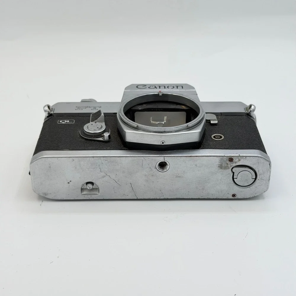Canon FT QL 35mm SLR Film Camera Body Silver Vintage Made in Japan 160137